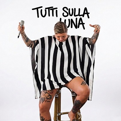 La Luna, cantautrice toscana pop/rock